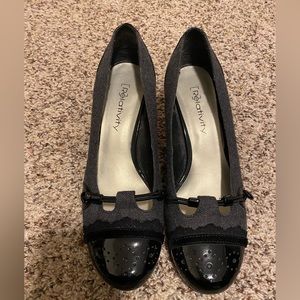 Dressy/causal black heels